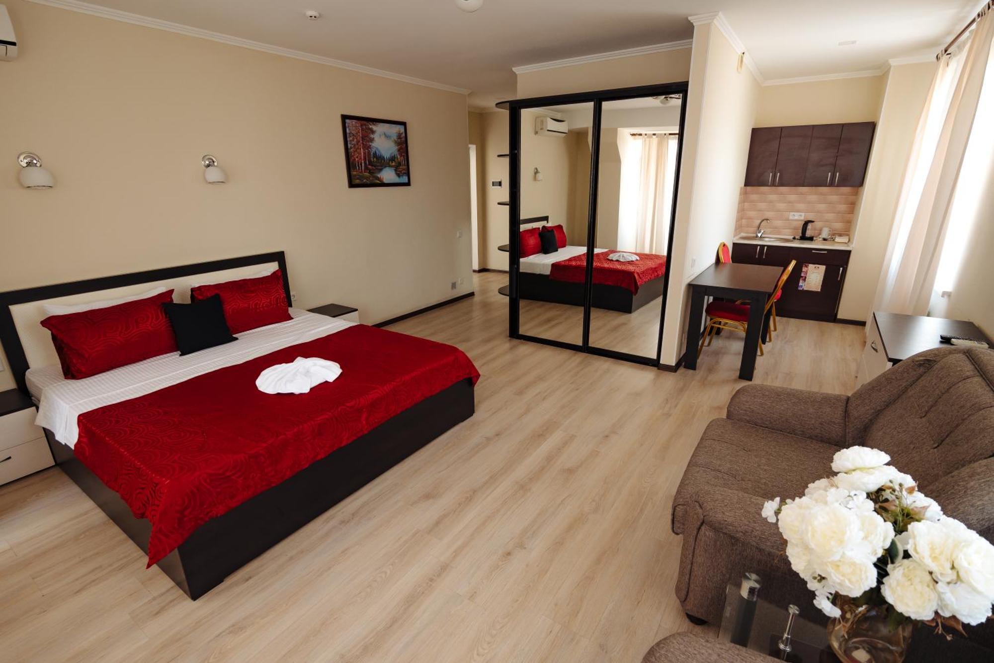 Lolo'S Bliss Hotel คีชีเนา ภายนอก รูปภาพ