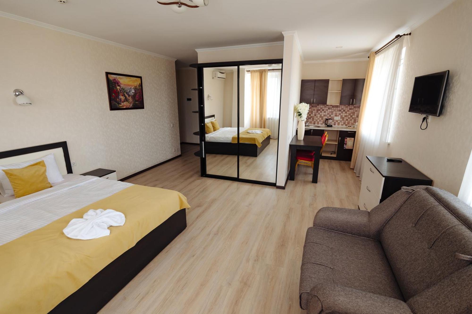 Lolo'S Bliss Hotel คีชีเนา ภายนอก รูปภาพ