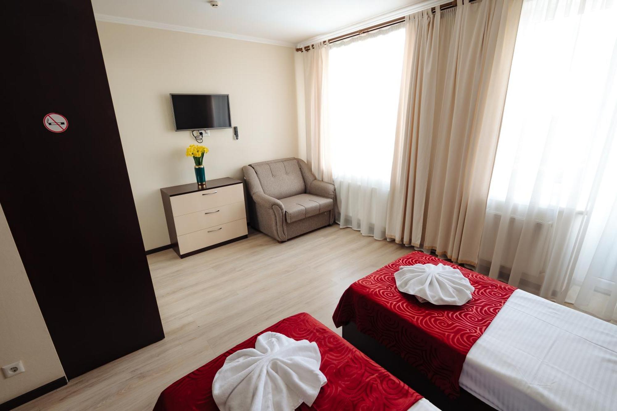 Lolo'S Bliss Hotel คีชีเนา ภายนอก รูปภาพ